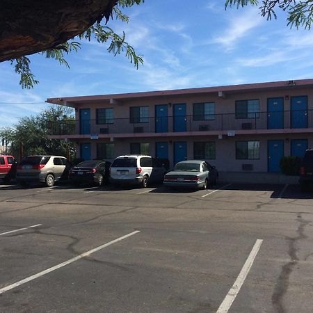 Travel Inn Tucson Exterior photo